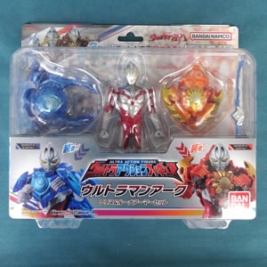 ウルトラアクションフィギュア ウルトラマンアーク ソリス＆ルーナアーマーセット