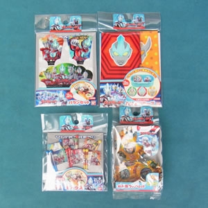 ウルトラヒーローランチ用品